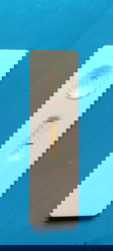 สอบถามคะ พอดีเราซั้อที่ตรวจครรภ์ในShopee ในราคา20฿ แล้วตรวจมันก็ขึ้น2ขีดจางมาก#กลัวจะผิดพลาดอ่ะคะ