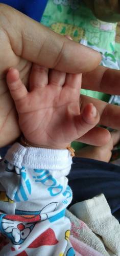 พึ่งดูมือลูกมีเส้นแบบนี้หมายความว่าไรใครรู้บ้าง