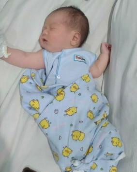 Finally udah lahir di UK 38w1d