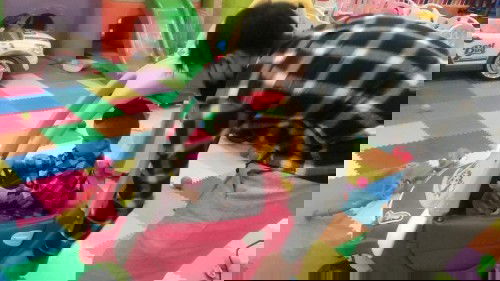 Suami lengket bgt sama anak