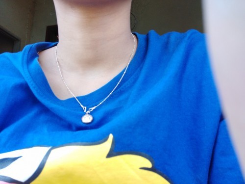 เส้นดำตรงคอ