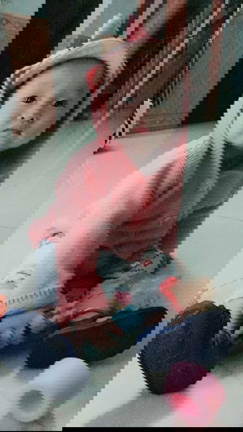 Có ai chỉ giúp mình cách nấu bột ăn dặm cho bé được k :(((