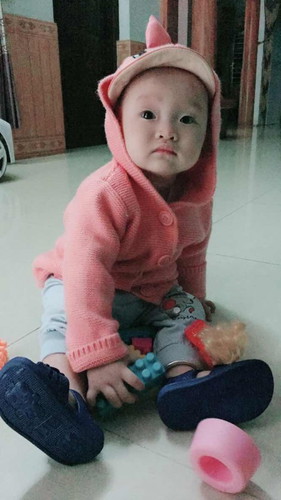 Có ai chỉ giúp mình cách nấu bột ăn dặm cho bé được k :(((