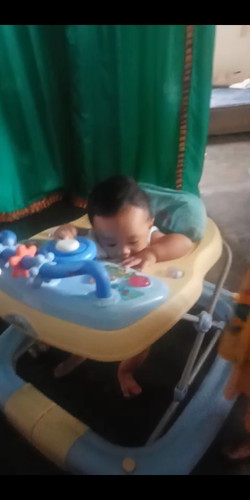 Mainan bayi