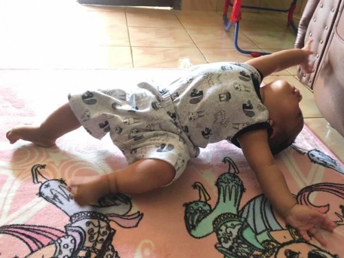 Bayi 5 Bln 22 hari bisa kayang