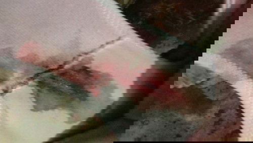 คลอดลูกได้1เดือน18วันค่ะหายเป็นประจำเดือนได้1อาทิตย์แต่มา1-2วันมานี้อยู่ๆก็มีเลือดออก ตอนฉี่ก็ออกค่ะ