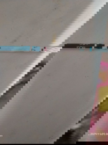 ประจำเดือนมาครั้งล่าสุด 12 ก.ย. 2020 ซื้อที่ตรวจมาตรวจขึ้นสองขีดแต่จางมากๆมีโอกาสท้องไหม