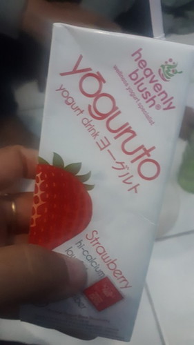 Assalamualaikum
Bunda aku mau nanya, ibu hamil bolehkah minun yogurt yang rendah lemak ? Seperti ini