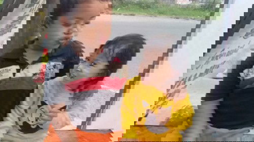 keseruan putriku dengan teman teman nya