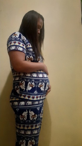 Hi po Mga Mommy😀3mos na po akong preggy at diko po alam Nagyo2si po ako ng 3 month safe ba si baby?
