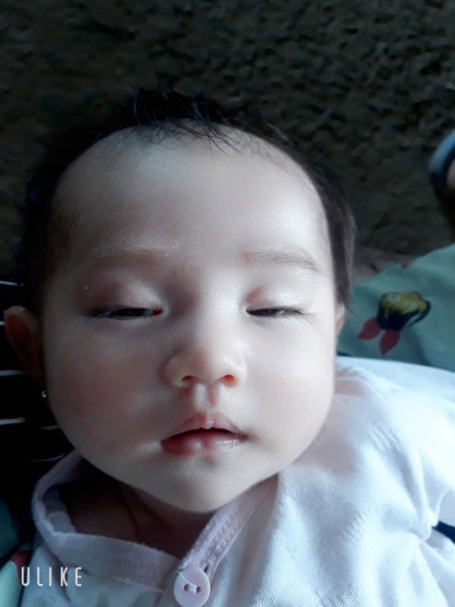 Bé khó ngủ