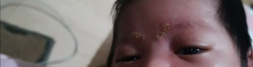 mga mommies , ano po kaya....