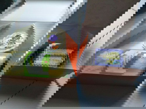 Rezeki si kaka dan si dede diperut