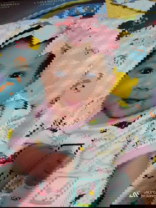 Ini adek Queensha di isengin ma bunda