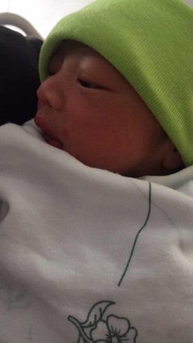 แตกแล้วค่าาา 38+2 นน.3200 g กำหนด 22 พ.ย แตก 9 พ.ย ค่าา