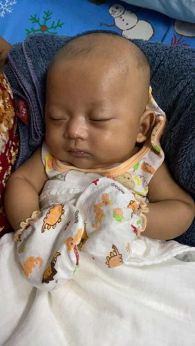 ชอบมองลูกเวลาหลับ