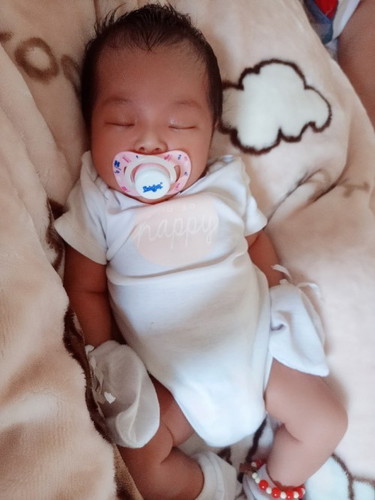 Pwde na po ba mag pacifier si 2 weeks old baby