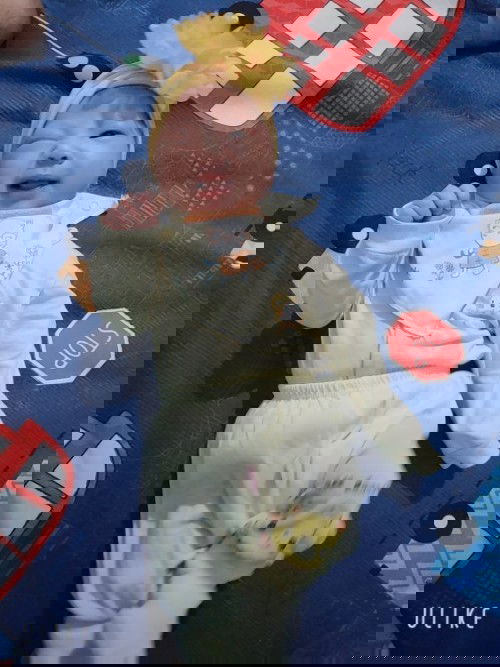 Bé mới sinh bị chớ 😥😥