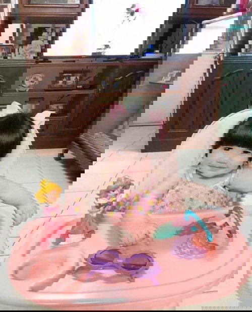 สวัสดีค่ะแม่ๆ หนูน่ารักไหมคะ