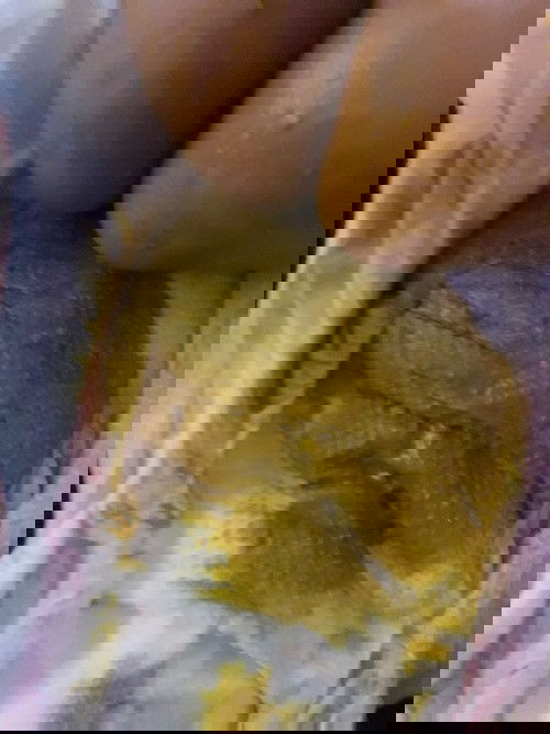 Mga kagyan ku mommy okey lang ba yan poop ni baby ?