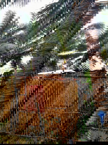 Nasalanta kami NG bagyo Sana may tumulong sa Amin pantawid gutom