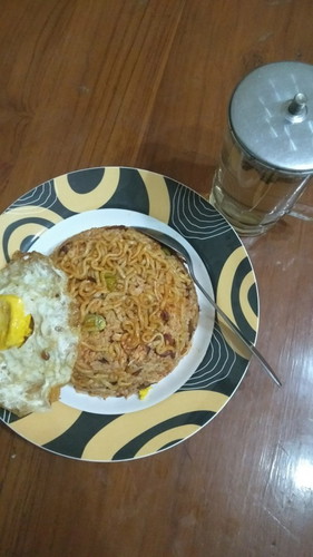 Bunda bunda disini yang hamil uk 15 week ada yang masih mual muntah ngga ya? Padahal kan udah tm2..