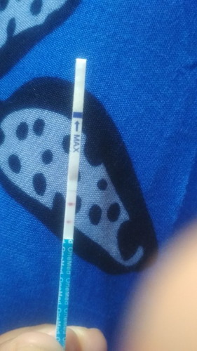 Seperti ini bisa dinyatakan positif hamil Belum ya bund???
Saya telat haid 21hari