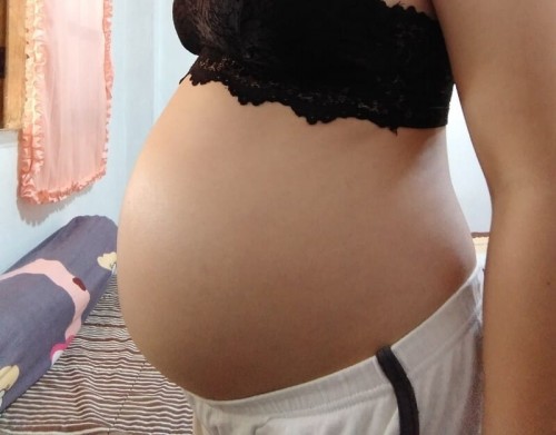 เด็กน้อยทีมกุมภาพันธ์