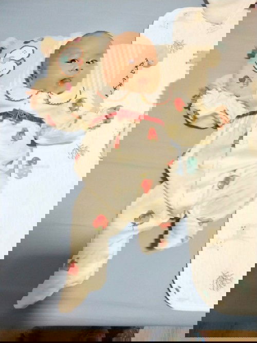 น้องปุ่ยชาญ  1m10d
ลูกบ้านใหน ชอบงอแงวันโกนวันพระบ้างคะ บ้านนี้ไม่ยอมนอนเลย 2ทุ่มยันตี2 ต้องอุ้มตลอด