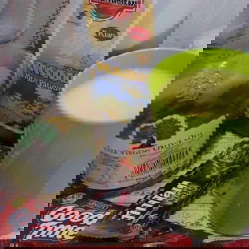 Ikhtiar Q selama kehamilan adlh konsumsi olive oil dan honey, klo bunda tim mana nih ??