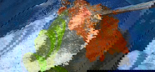 Ada nggak bunda disini yang suka makan pedas di trimester pertama