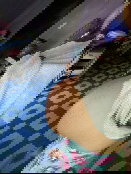 Mababa na po ba im 39 weeks and4days mga momsh subrang galaw lang po ni baby no discharge din po