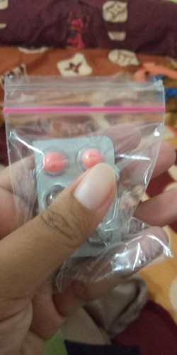 selamat pagi bunda, saya lina sedang hamil 6 minggu, saya keluar flek darah ,bahaya kah ya?