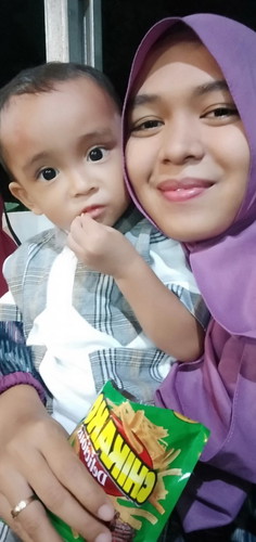 Ada gak di sini bunda2 yg baby-nya baru usia 20bln lagi menyusui tapi udh isi lagi , msh png me-ASI