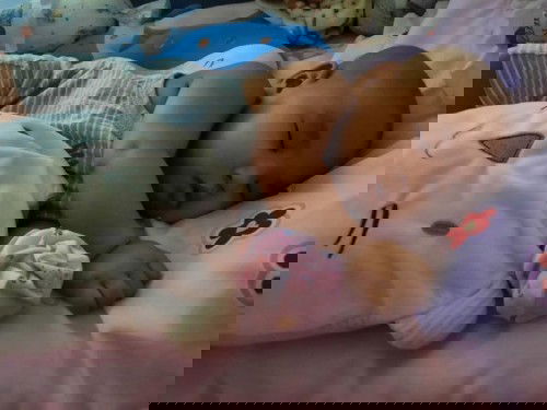 ลูกติดดูดนิ้วจนไม่ยอมกินนม