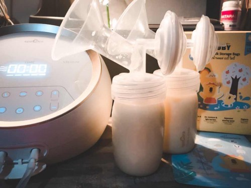 แอบแตกแล้ววว เมื่อวันที่ 24 พ.ย ที่ผ่านมา