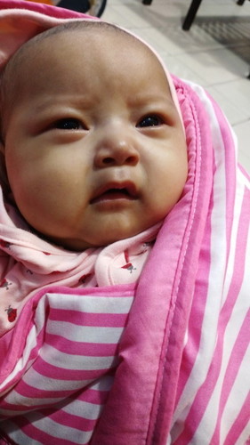 Bunda anak ku lg sakit batuk sdh 5 hari skrg badan nya lemas gtu,gmn ya biar dia aktif lg