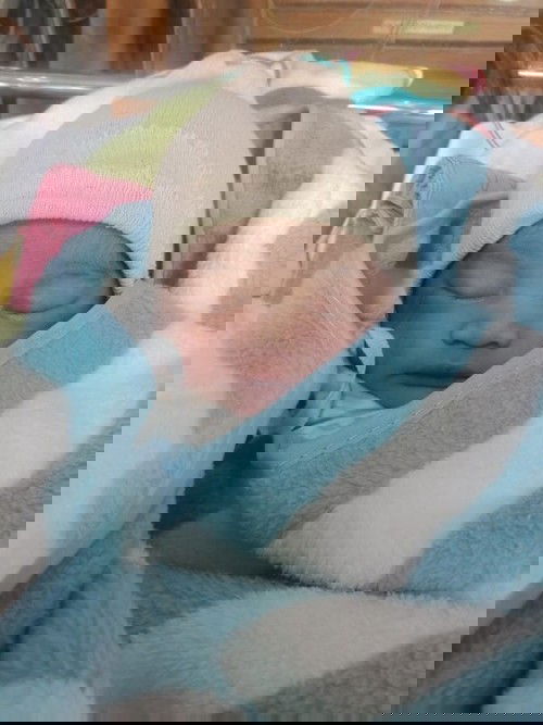 คลอดก่อนกำหนด4วันค้ะ