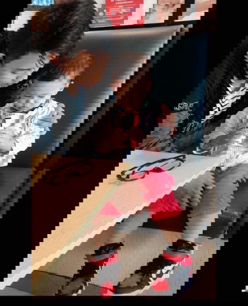 Kebahagiaan melihat cinta suami kepada anak