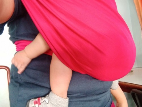3 bulan gendong M Shape