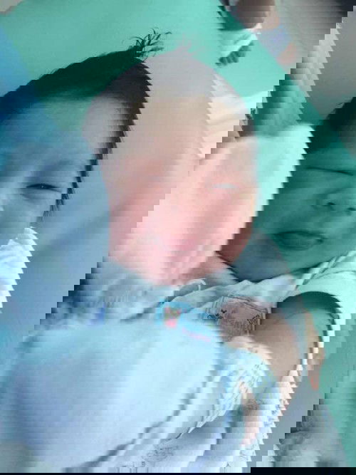 ผมลืมตาดูโลกแล้วค๊าาาฟ