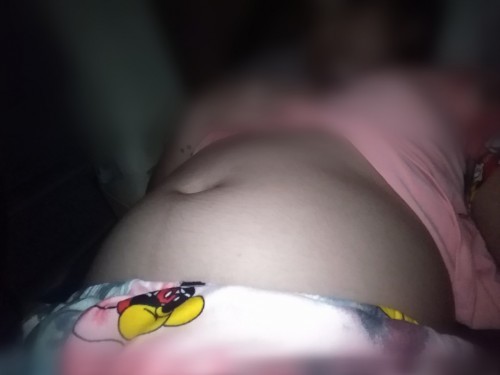 Tanung Ko Lang Po Mga Mommy 4months Na Po Kc Ung Tiyan Ko Pero Parang Ang Liit Liit Nya Pa Rin