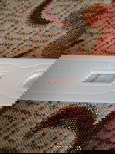 boleh ibu2 pinjam kan mata ibu2 saya ni pregnan or tak..