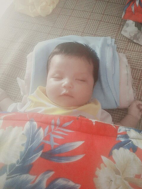 Chuột con chào các mẹ 🍥💋
13/10😘