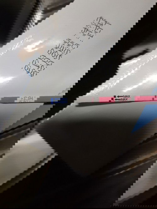 พอจะเห็นขีดจางๆบ้างไหมคะ