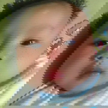 Kepala miring ke kanan