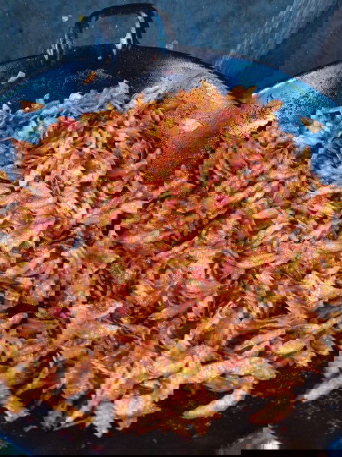 Keripik jengkol balado