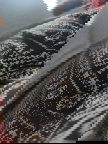 Bund, ada yang sama kaya aku gk? Kandungan 18week tpi bentuk perut gk bulat buncit? Malah lebar aj:"