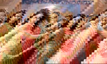 Mainan Favoritku kerudung selendang Mama