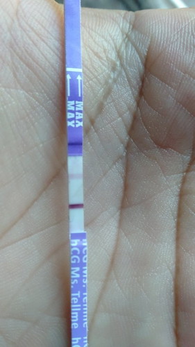 Telat haid 2mggu tp 2 kali.. Yg pertama garis 2 dan yg kedua garis nya 1.. Mana yg lebih akurat??